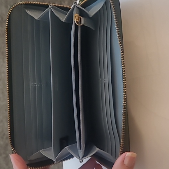 Coach Wallet - Picture 2 of 4